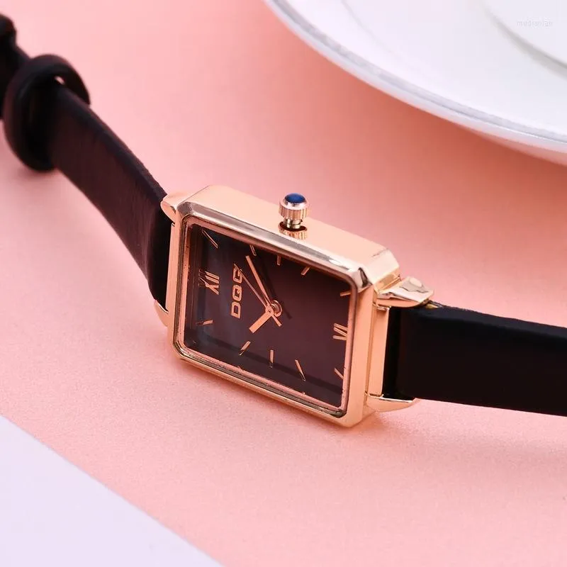 Wristwatches Fashion Rectangle Watches For Women China DQG Ladies Watch Leather Roman Scale Student Clock Quaint