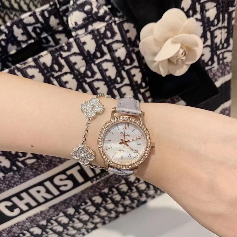 Wristwatches Candy Color Real Leather Strap Wrist Watch For Women Sparkly Crystals Analog Watches Waterproof Shell China Chic LOVE