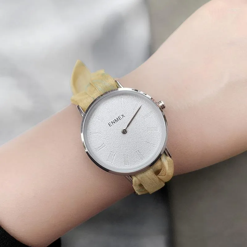 Wristwatches 2023 Man Gift Simple Watch Enmex Strappy Cotton Chinese Blue Style Fashion Vertical Lines Silver Face Quartz Wristwatch