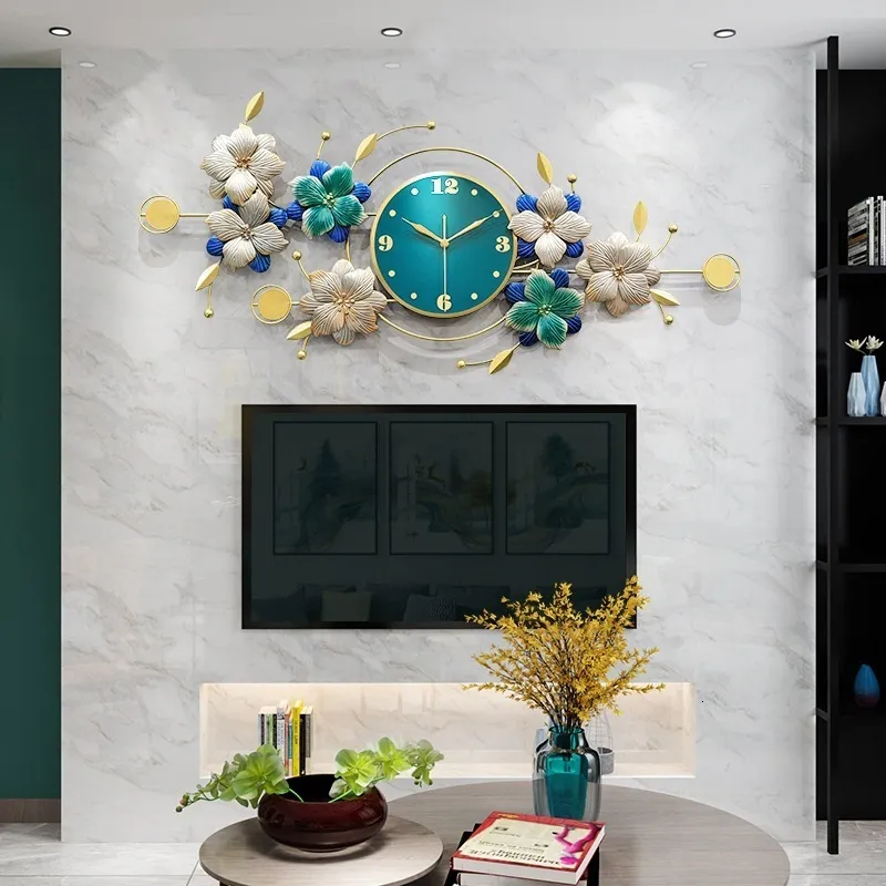 Wall Clocks Chinese Flower Metal Creative Living Room TV Background Restaurant Iron Art Hanging Watch Handmade 230324