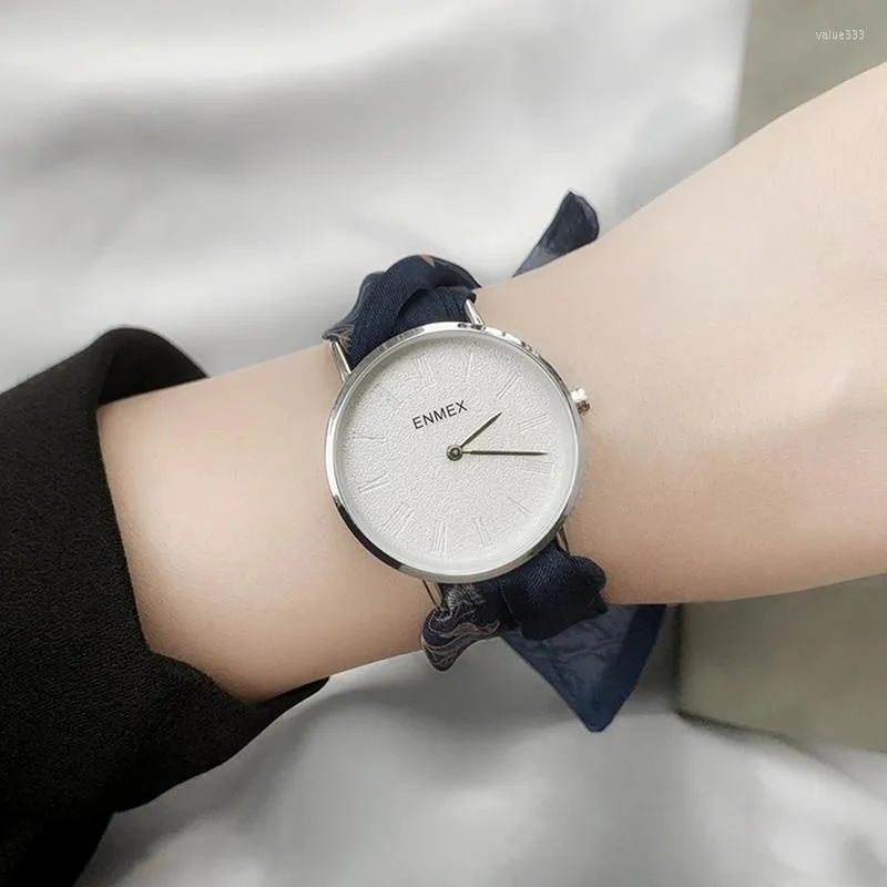 Wristwatches 2023 Man Gift Simple Watch Enmex Strappy Cotton Chinese Blue Style Fashion Vertical Lines Silver Face Quartz Wristwatch