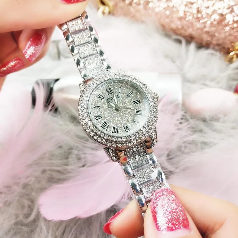 Wristwatches Women Wrist Watch Silver Gold Color Western Stainless Steel With Glass Chinese Movement Flat Round Plated