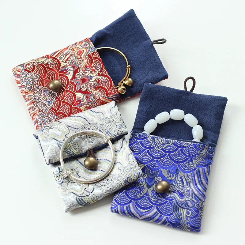 Thicken Small Chinese Silk Brocade Bag Watch Jewelry Storage Bag Travel Bracelet Protective bag Cotton filled Collection pouch